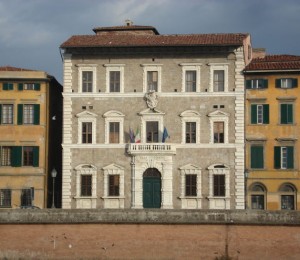 Pisa-Palazzo_alla_Giornata-facciata