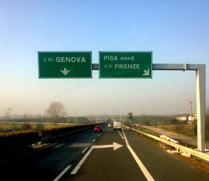 http://it.wikipedia.org/wiki/Autostrada_A12_%28Italia%29